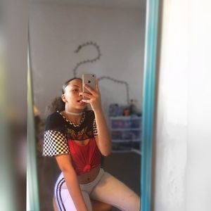 Meet your Posher, Alexandria